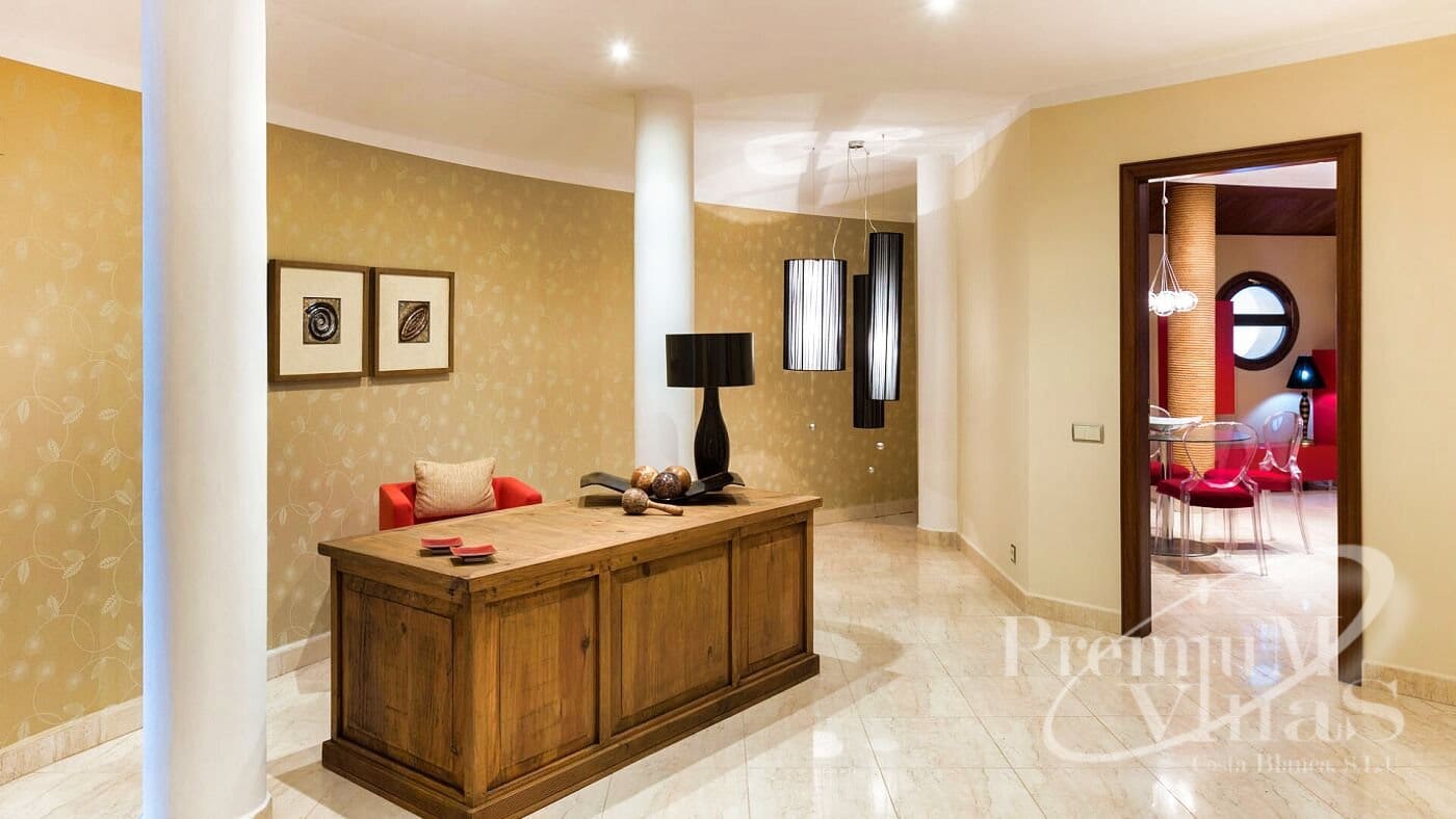 10 bedroom Villa for sale in Javea / Xabia with pool garage - € 7,850,000 (Ref: 7721592)