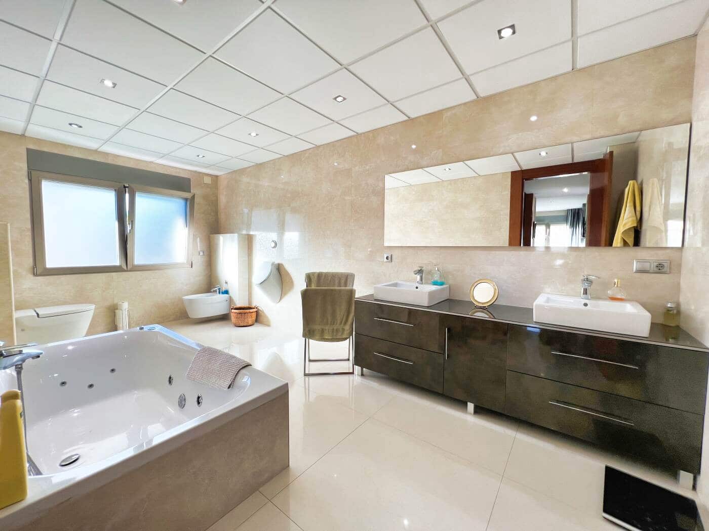 6 soveværelse Villa til salg i Albir med swimmingpool garage - € 2.100.000 (Ref: 7968801)