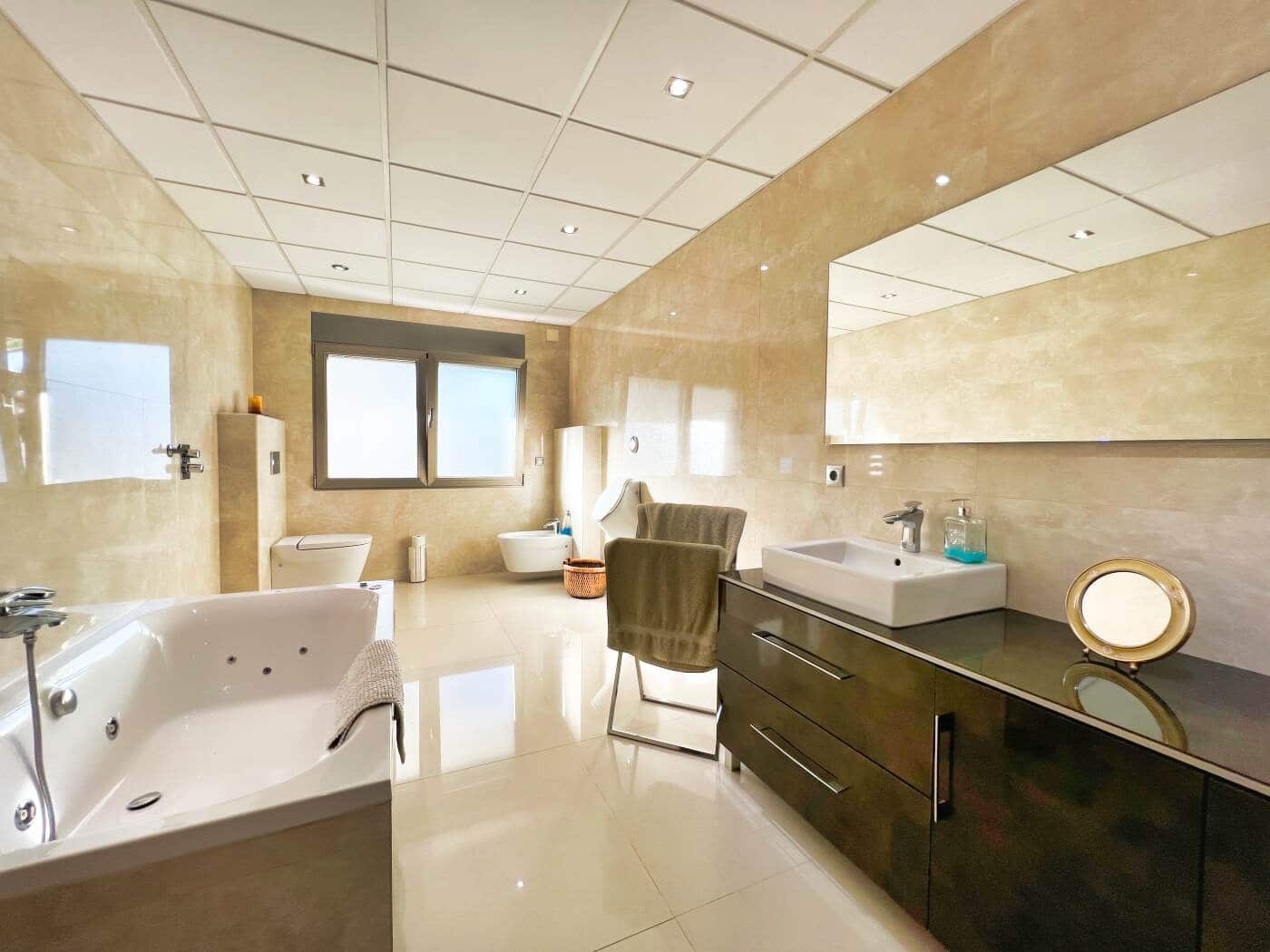 6 soveværelse Villa til salg i Albir med swimmingpool garage - € 2.100.000 (Ref: 7968801)