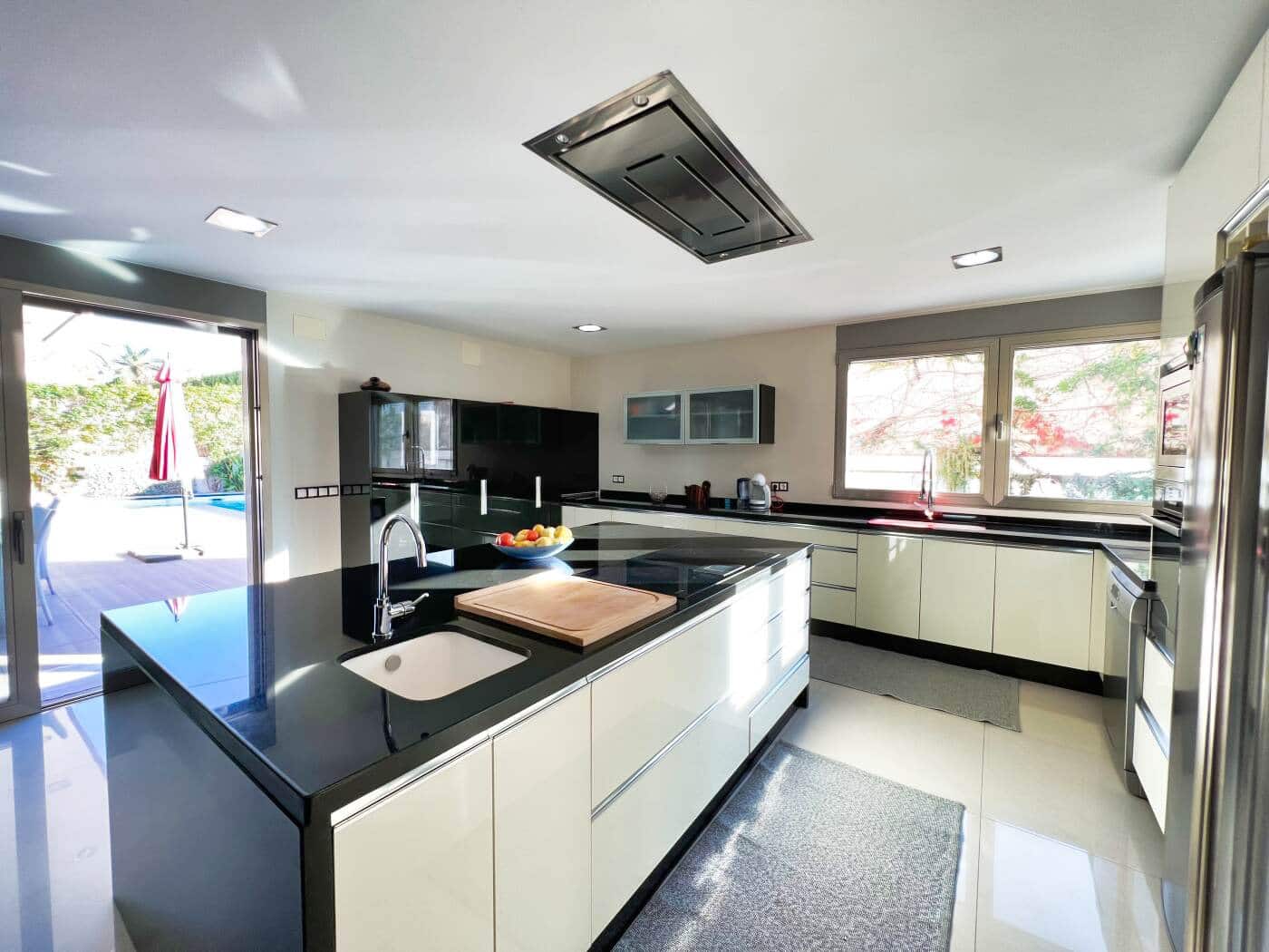 6 soveværelse Villa til salg i Albir med swimmingpool garage - € 2.100.000 (Ref: 7968801)