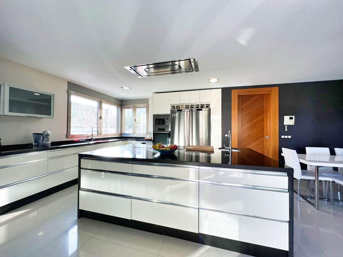 6 soveværelse Villa til salg i Albir med swimmingpool garage - € 2.100.000 (Ref: 7968801)