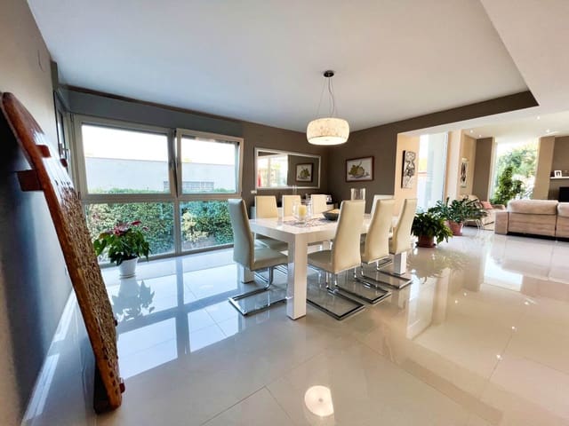 6 bedroom Villa for sale in Albir, Alfaz del Pi / L'Alfàs del Pi with pool garage - € 2,100,000 (Ref: 7968801)