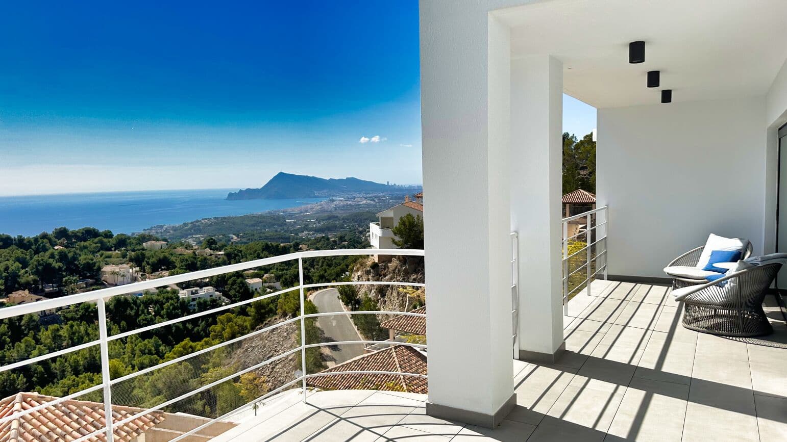 3 soveværelse Villa til salg i Altea med swimmingpool garage - € 1.445.000 (Ref: 8142365)