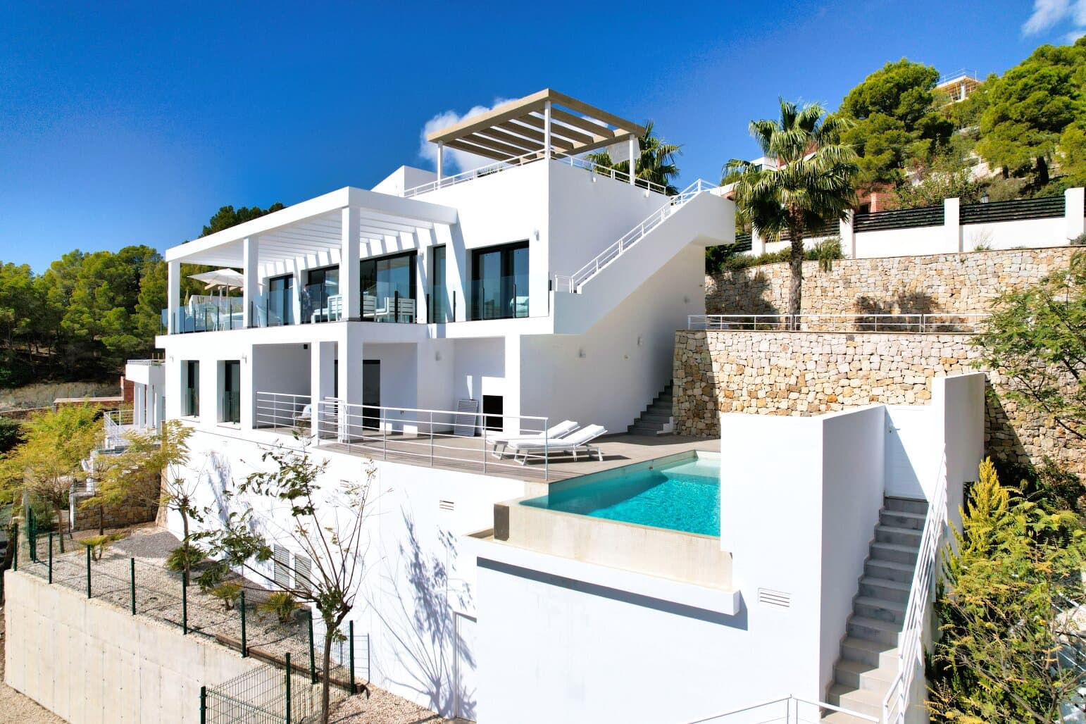 3 soveværelse Villa til salg i Altea med swimmingpool garage - € 1.445.000 (Ref: 8142365)