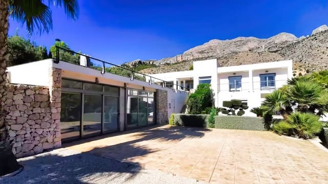 5 quarto Moradia para venda em Altea la Vella, Altea com piscina garagem - 1 100 000 € (Ref: 8148008)