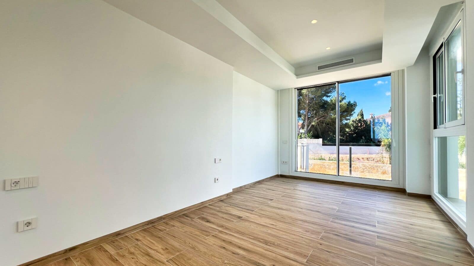 4 soveværelse Villa til salg i Benissa med swimmingpool garage - € 2.260.000 (Ref: 8199144)