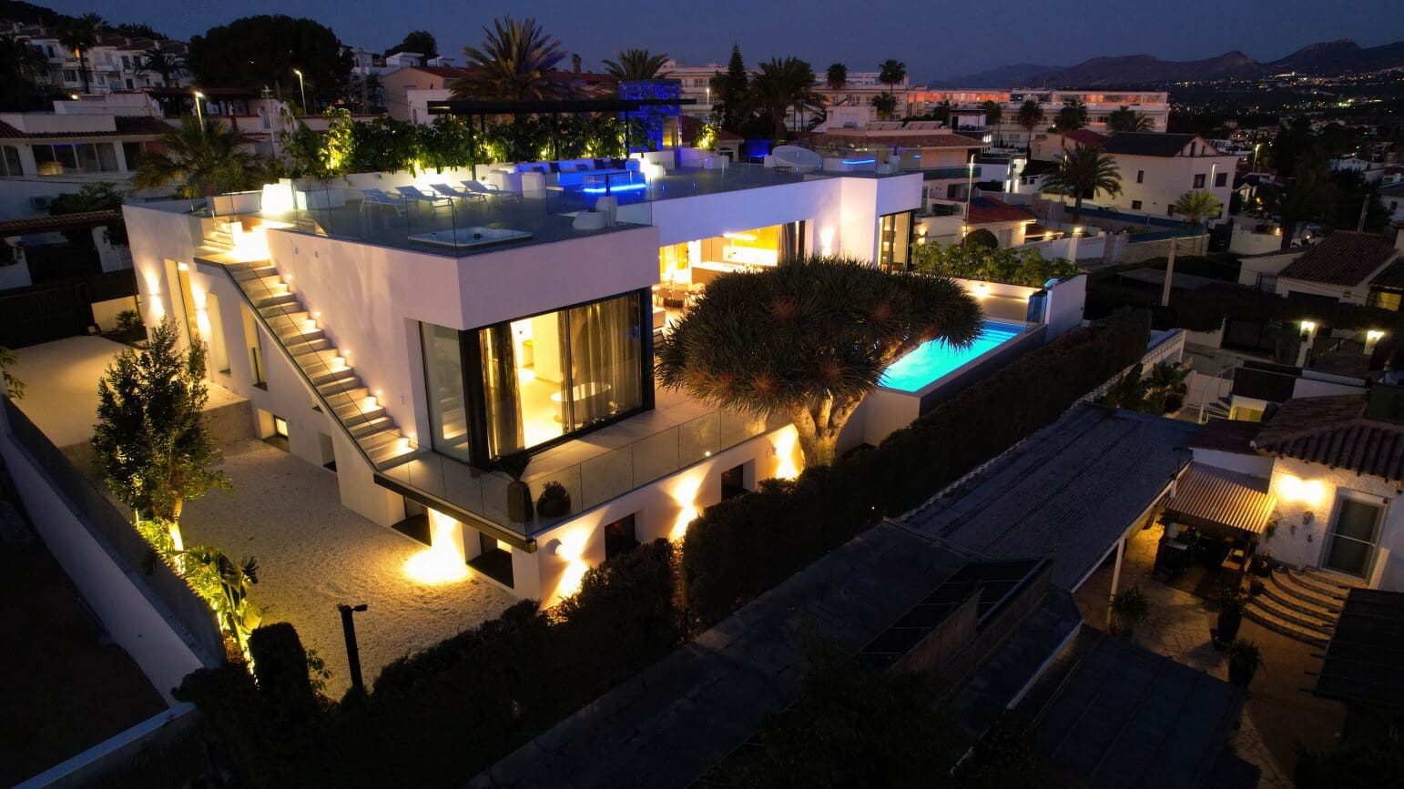 4 slaapkamer Villa te koop in Albir met zwembad garage - € 3.950.000 (Ref: 8208861)