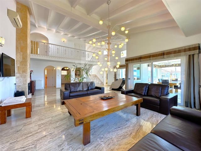 3 soveværelse Villa til salg i Moraira, Teulada-Moraira med swimmingpool garage - € 990.000 (Ref: 8263540)