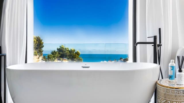 4 makuuhuone Huvila myytävänä paikassa Portichol - Balcón al Mar, Javea / Xàbia mukana uima-altaan 
autotalli - 1 790 000 € (Ref: 8323417)