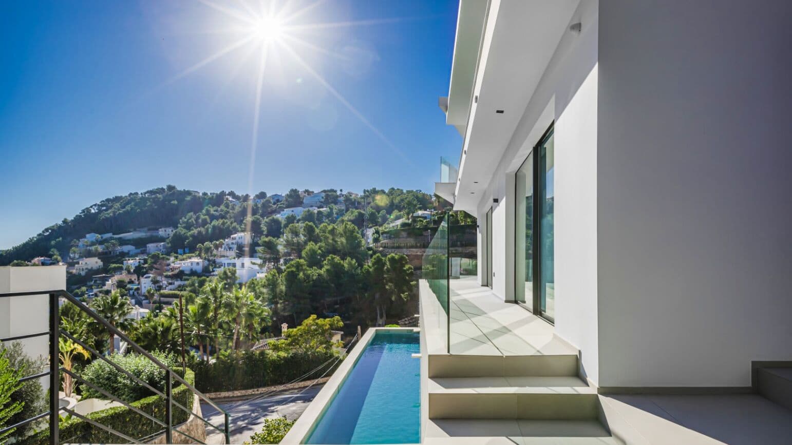 4 soveværelse Villa til salg i Javea / Xabia med swimmingpool garage - € 1.790.000 (Ref: 8323417)