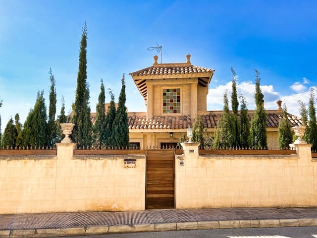 3 bedroom Villa for sale in Altea la Vella, Altea with pool garage - € 630,000 (Ref: 8416931)