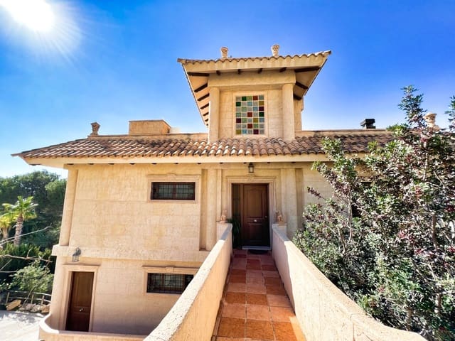 3 bedroom Villa for sale in Altea la Vella, Altea with pool garage - € 630,000 (Ref: 8416931)