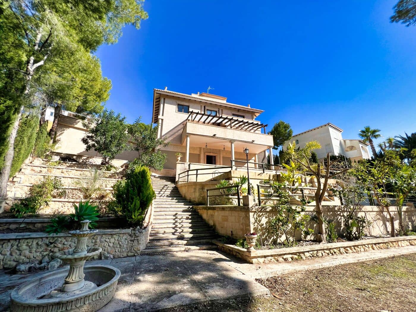 3 soveværelse Villa til salg i Altea la Vella med swimmingpool garage - € 630.000 (Ref: 8416931)