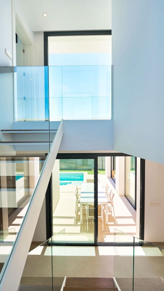 3 slaapkamer Villa te koop in Alfaz del Pi / L'Alfas del Pi met zwembad garage - € 690.000 (Ref: 8420363)