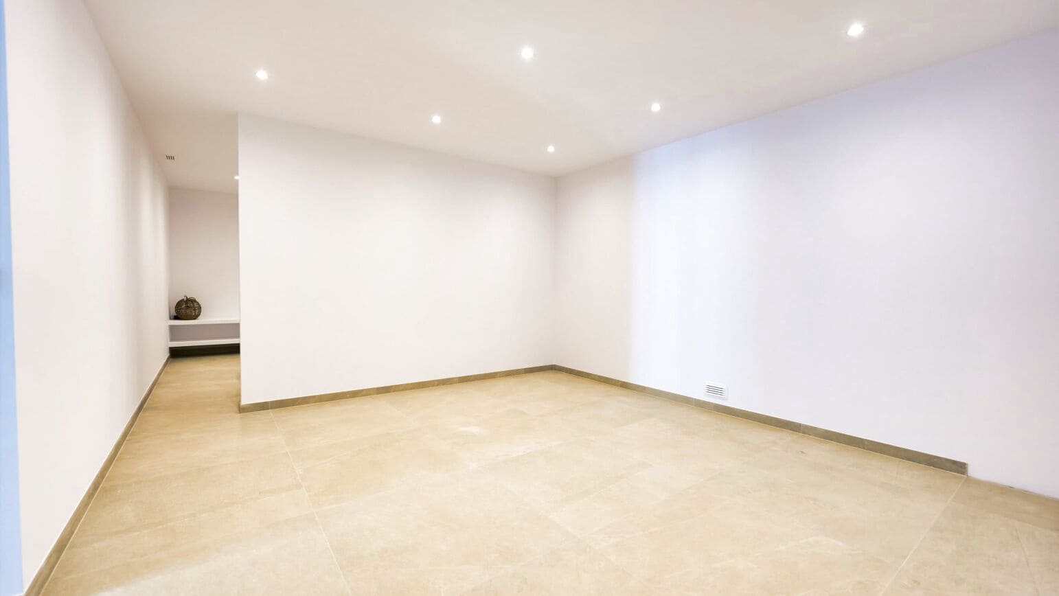 3 slaapkamer Villa te koop in Alfaz del Pi / L'Alfas del Pi met zwembad garage - € 690.000 (Ref: 8420363)