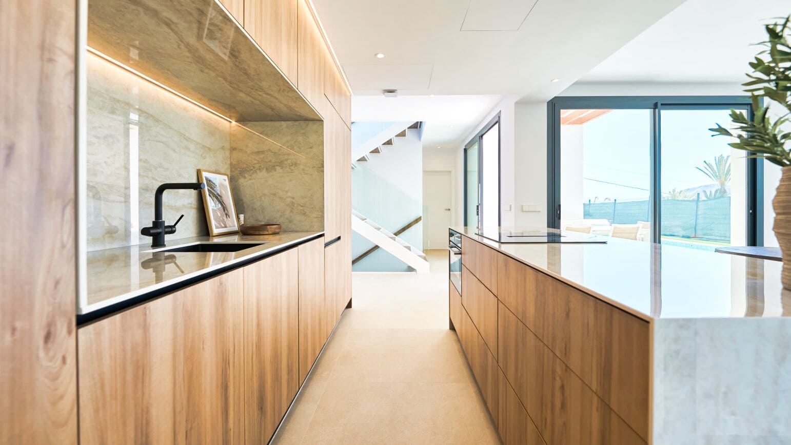 3 slaapkamer Villa te koop in Alfaz del Pi / L'Alfas del Pi met zwembad garage - € 690.000 (Ref: 8420363)