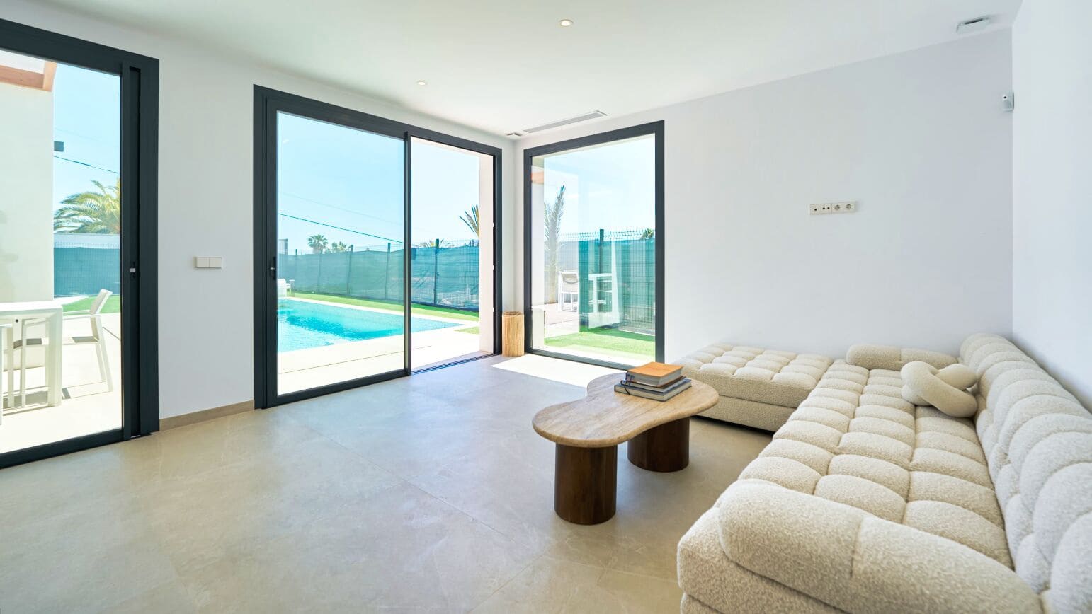 3 slaapkamer Villa te koop in Alfaz del Pi / L'Alfas del Pi met zwembad garage - € 690.000 (Ref: 8420363)