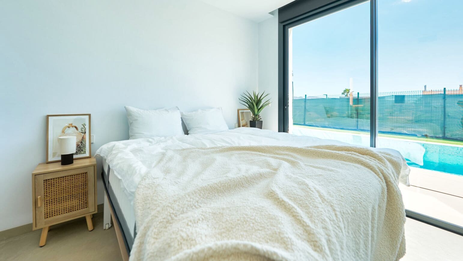 3 slaapkamer Villa te koop in Alfaz del Pi / L'Alfas del Pi met zwembad garage - € 690.000 (Ref: 8420363)