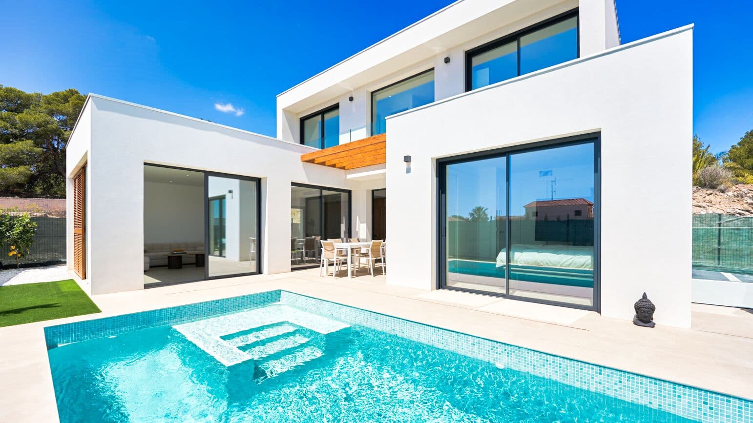 3 slaapkamer Villa te koop in Alfaz del Pi / L'Alfas del Pi met zwembad garage - € 690.000 (Ref: 8420363)