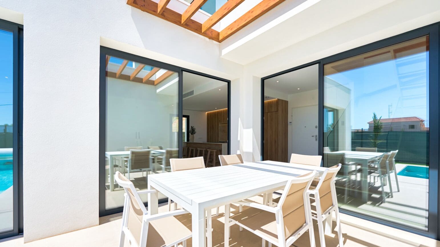 3 slaapkamer Villa te koop in Alfaz del Pi / L'Alfas del Pi met zwembad garage - € 690.000 (Ref: 8420363)