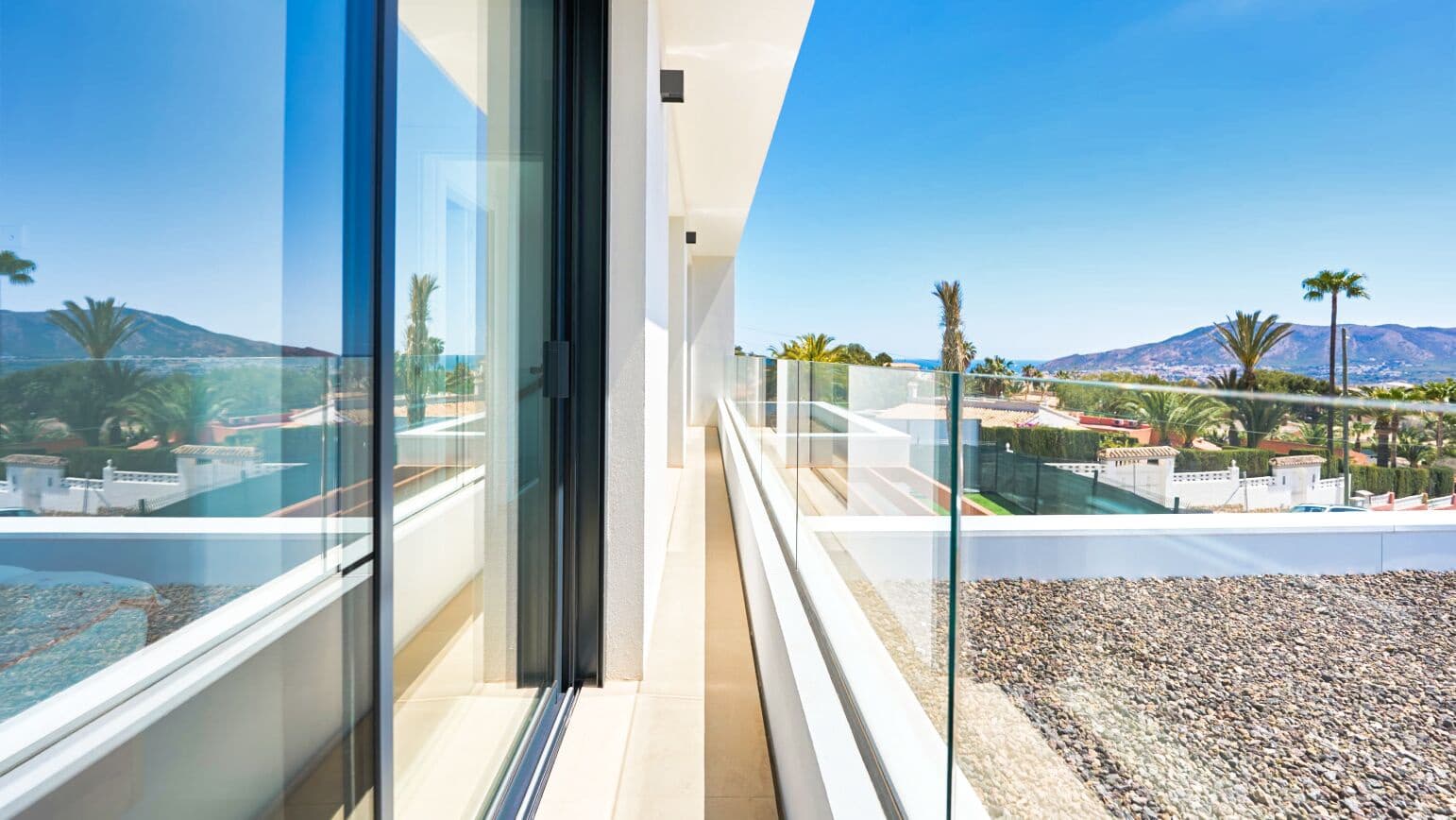 3 slaapkamer Villa te koop in Alfaz del Pi / L'Alfas del Pi met zwembad garage - € 690.000 (Ref: 8420363)