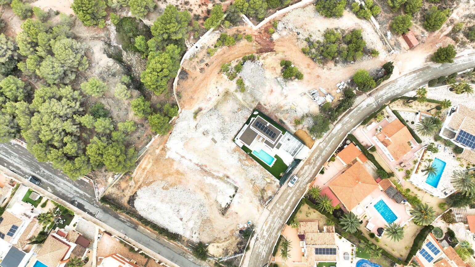 3 slaapkamer Villa te koop in Alfaz del Pi / L'Alfas del Pi met zwembad garage - € 690.000 (Ref: 8420363)