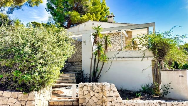 5 Zimmer Villa zu verkaufen in Altea mit Pool Garage - 990.000 € (Ref: 8425782)