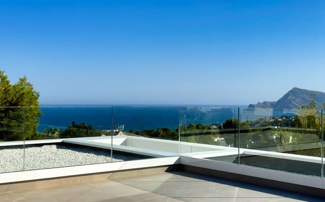 4 sypialnia Willa na sprzedaż w Altea z basenem garażem - 2 795 000 € (Ref: 8425783)