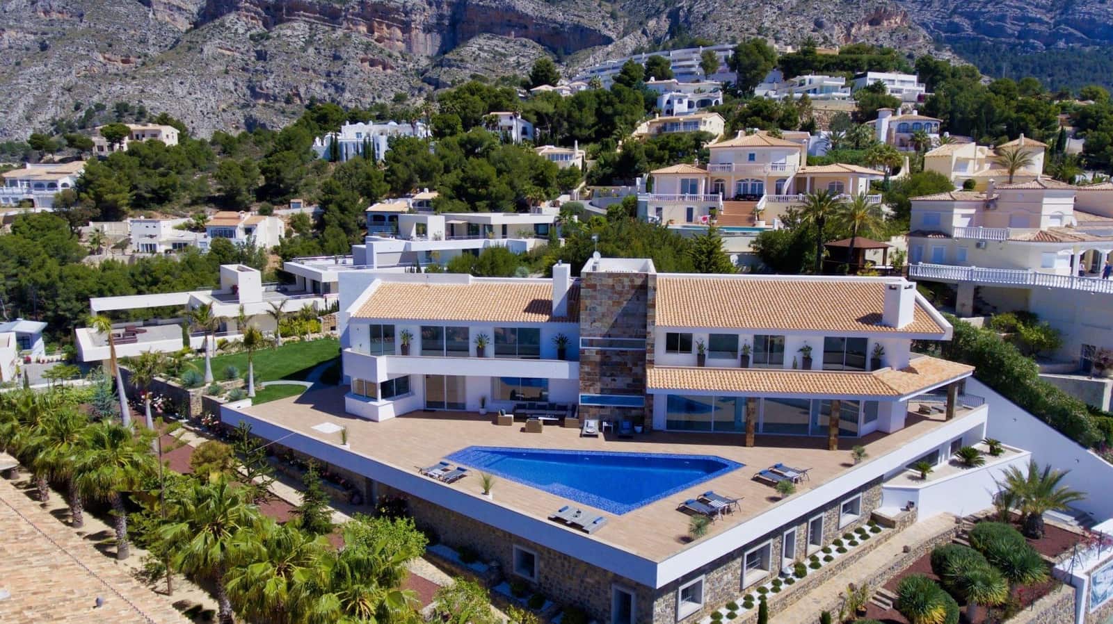 7 sovrum Villa till salu i Altea med pool garage - 4 750 000 € (Ref: 8480362)