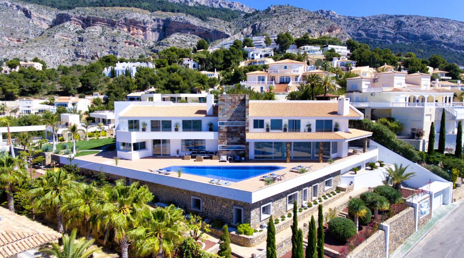 7 sovrum Villa till salu i Altea med pool garage - 4 750 000 € (Ref: 8480362)