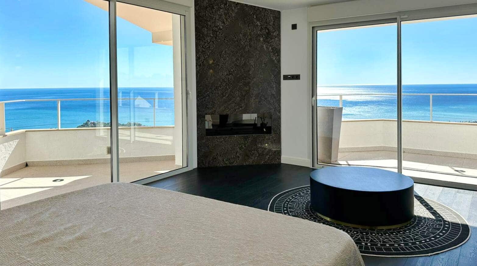 7 bedroom Villa for sale in Altea with pool - € 4,750,000 (Ref: 8480362)