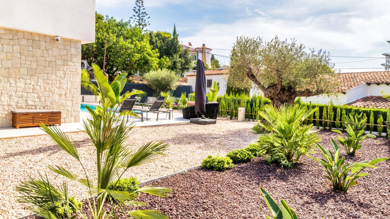 4 makuuhuone Huvila myytävänä paikassa Benissa mukana uima-altaan 
autotalli - 1 250 000 € (Ref: 8513817)