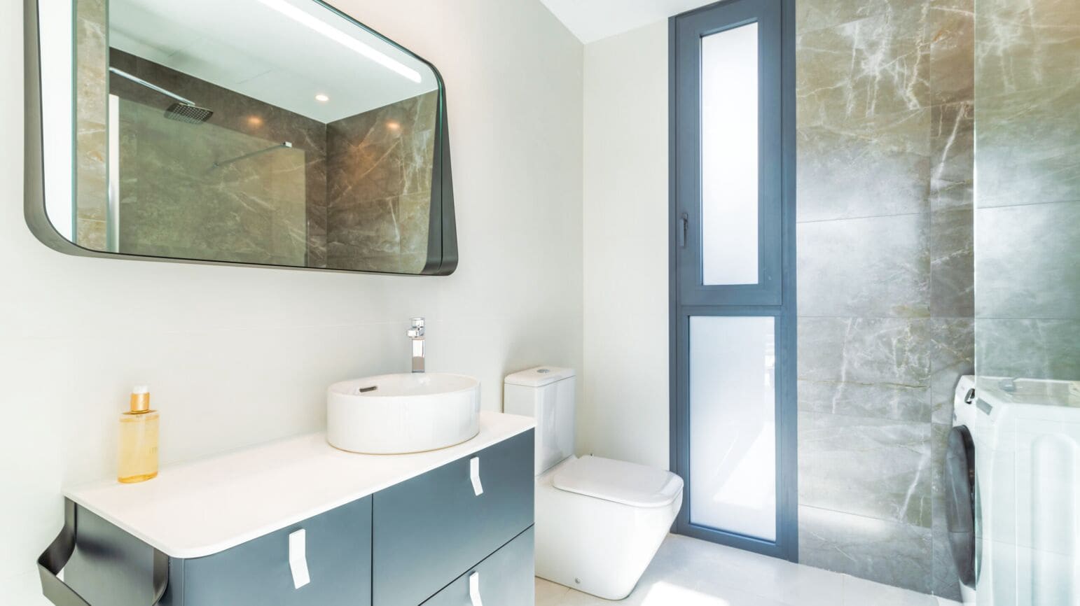 4 makuuhuone Huvila myytävänä paikassa Benissa mukana uima-altaan 
autotalli - 1 250 000 € (Ref: 8513817)