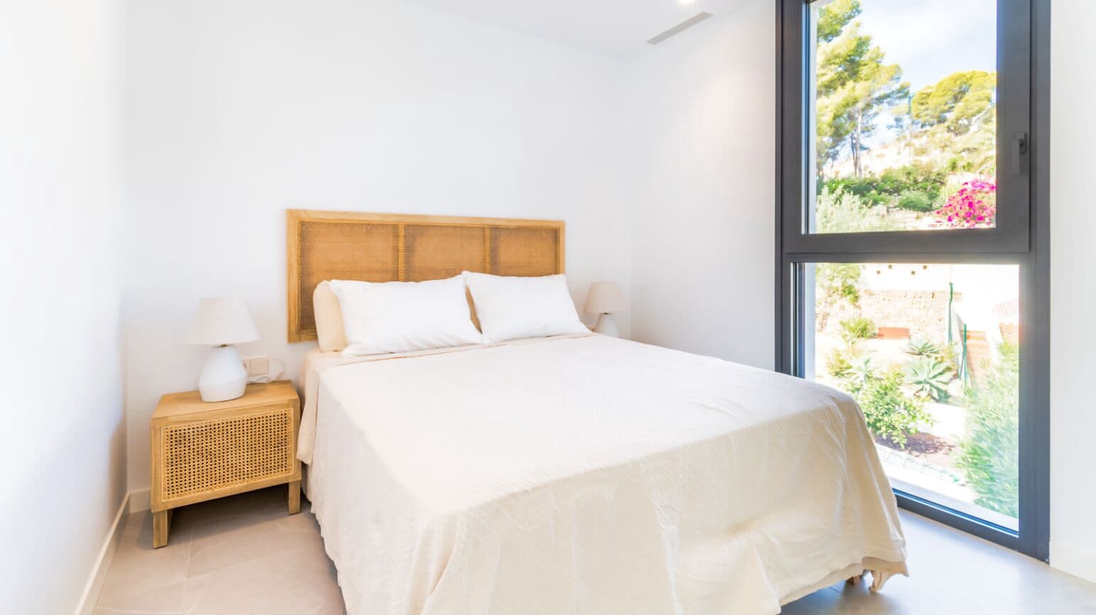 4 makuuhuone Huvila myytävänä paikassa Benissa mukana uima-altaan 
autotalli - 1 250 000 € (Ref: 8513817)