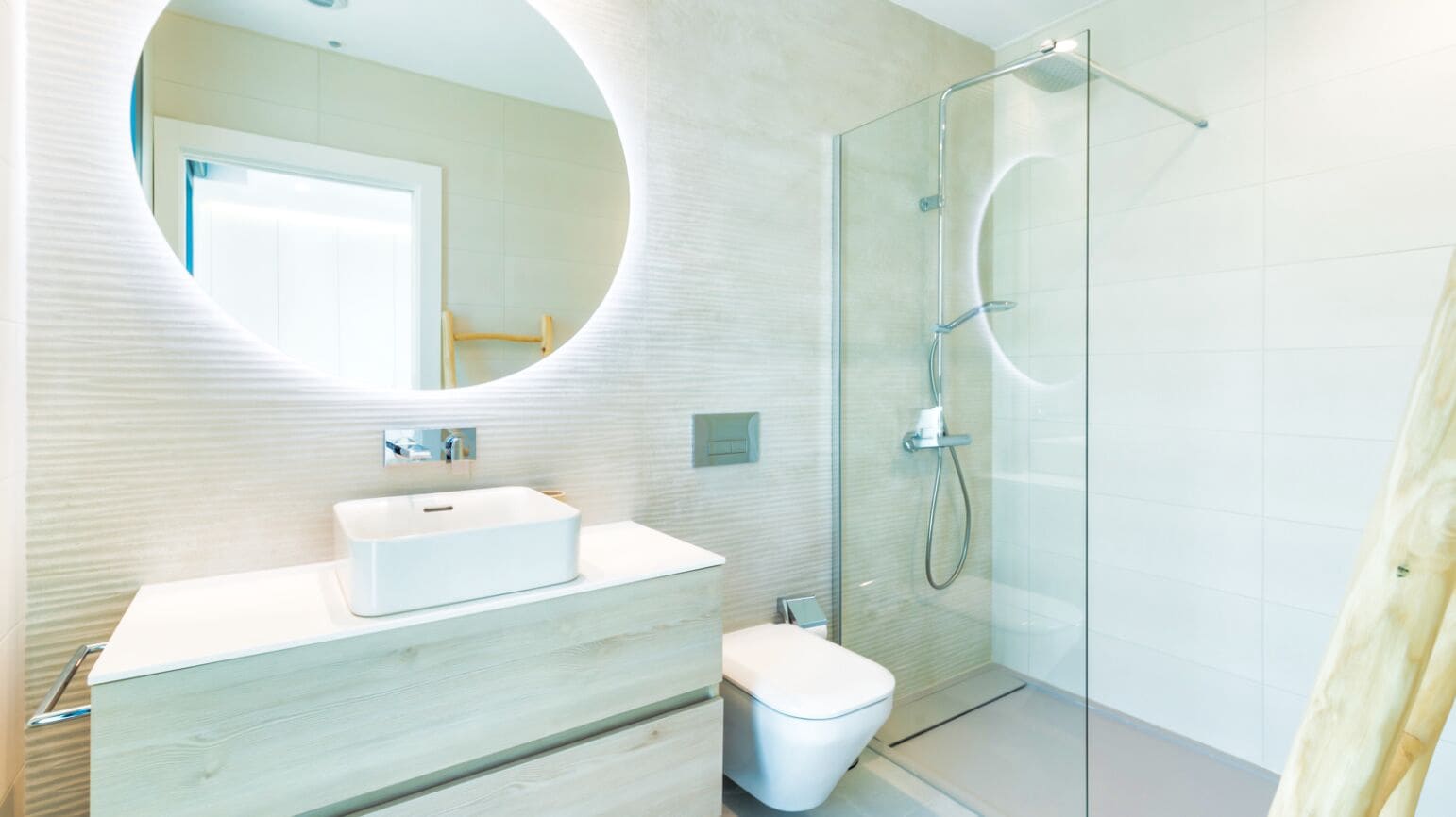 4 makuuhuone Huvila myytävänä paikassa Benissa mukana uima-altaan 
autotalli - 1 250 000 € (Ref: 8513817)