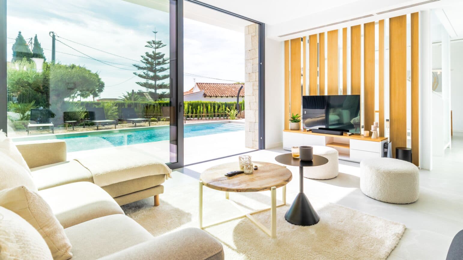 4 makuuhuone Huvila myytävänä paikassa Benissa mukana uima-altaan 
autotalli - 1 250 000 € (Ref: 8513817)