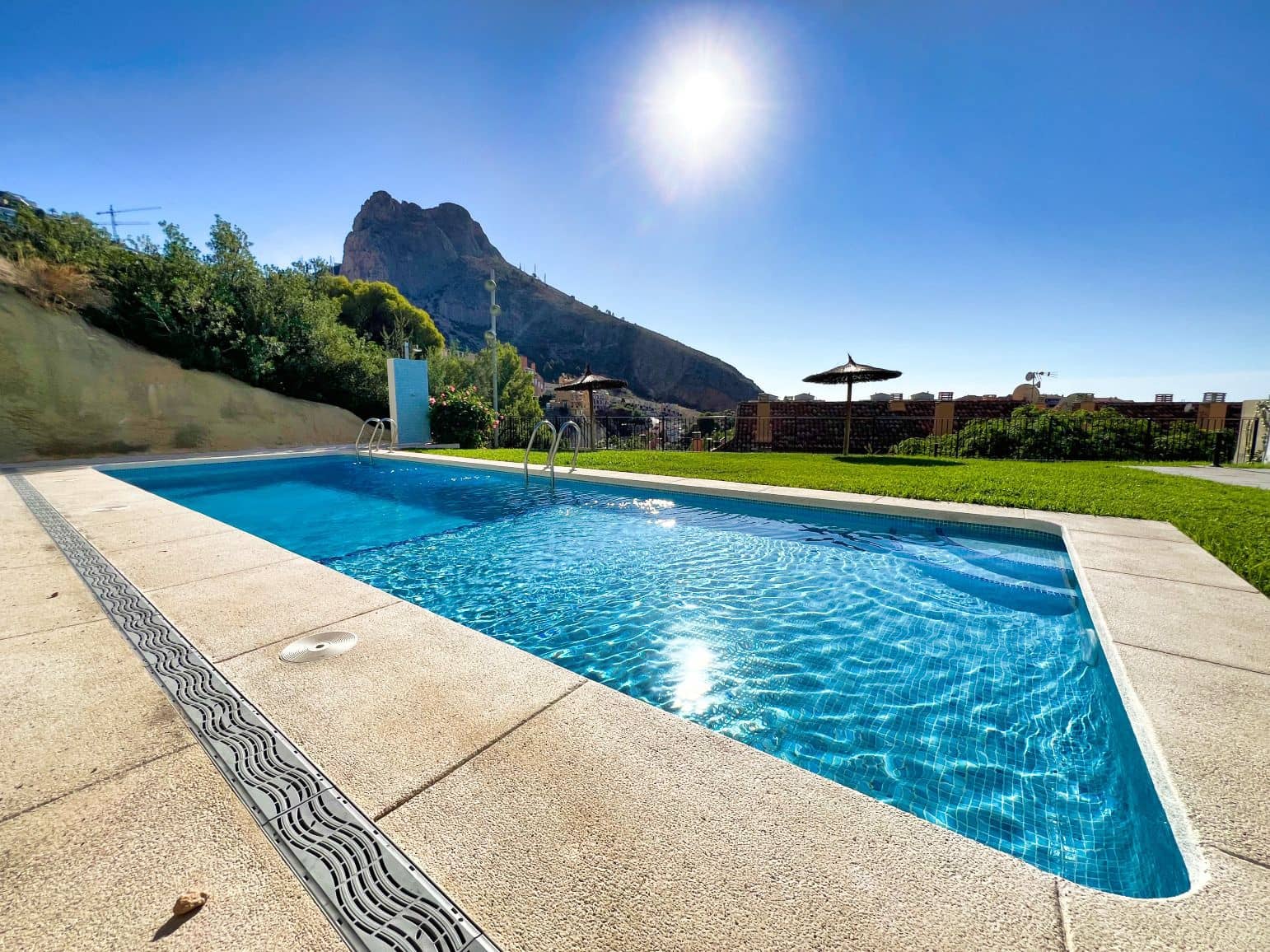 3 sypialnia Apartament na sprzedaż w Altea z basenem garażem - 395 000 € (Ref: 8520825)