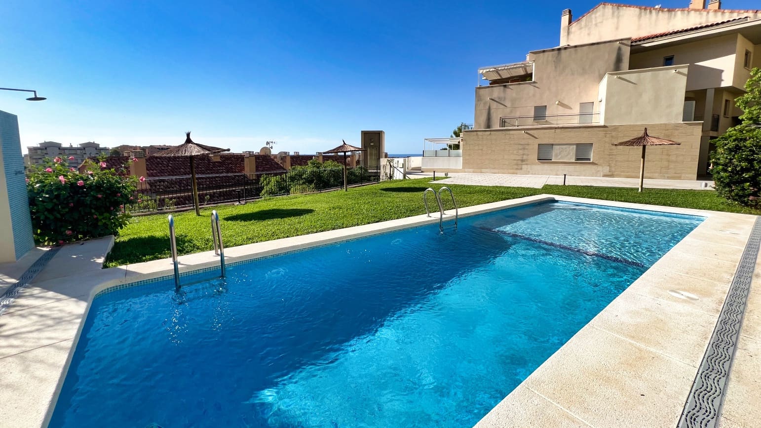 3 sypialnia Apartament na sprzedaż w Altea z basenem garażem - 395 000 € (Ref: 8520825)