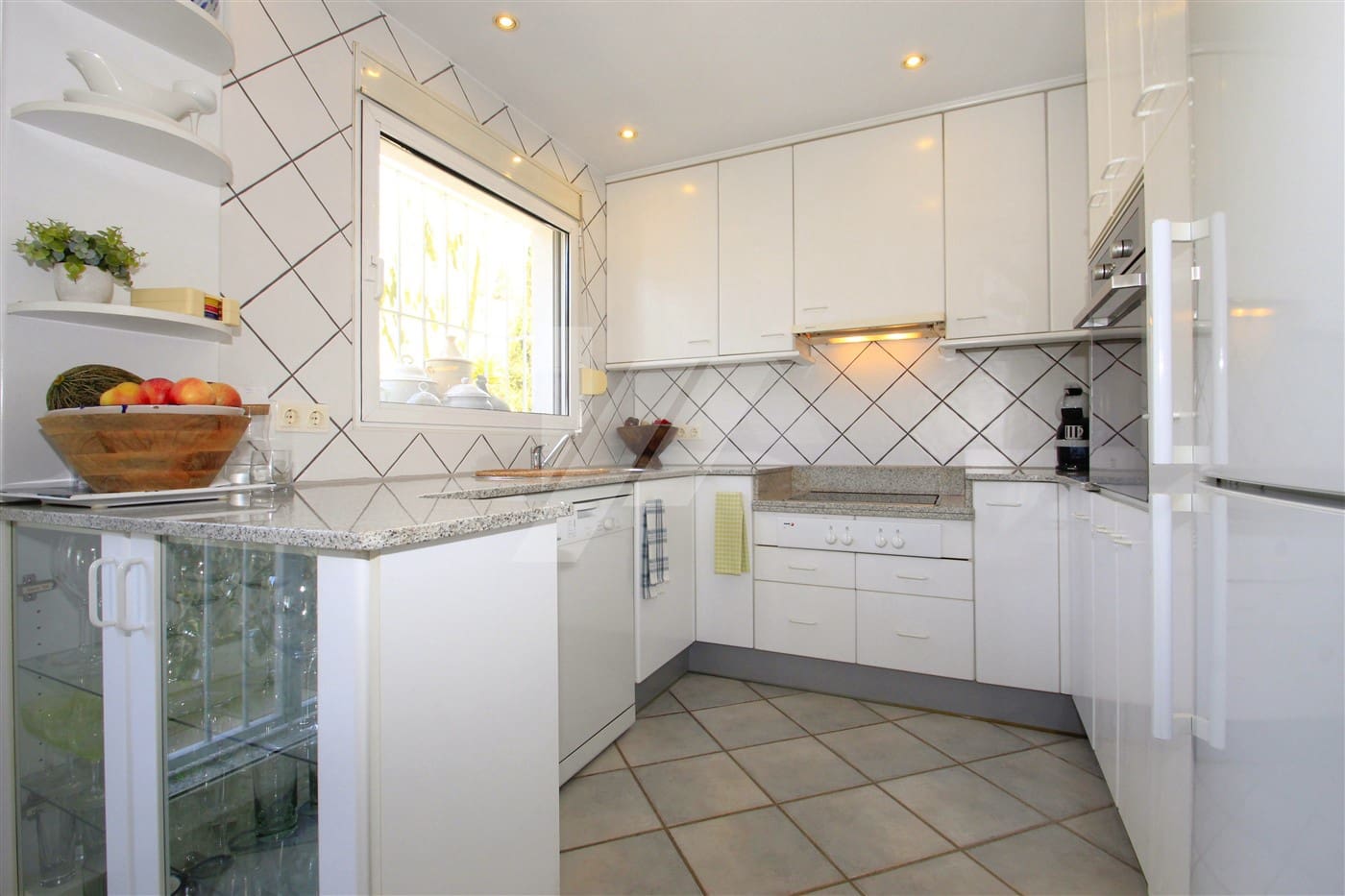 3 soverom Villa til salgs i Benissa med svømmebasseng garasje - € 695 000 (Ref: 8549752)