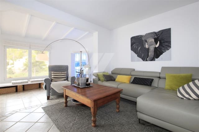 3 Zimmer Villa zu verkaufen in Benissa mit Pool Garage - 695.000 € (Ref: 8549752)