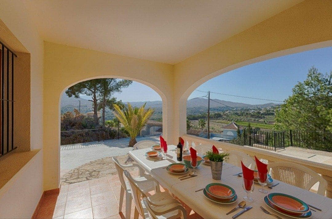 3 bedroom Villa for sale in Calpe / Calp with pool garage - € 435,000 (Ref: 8555363)