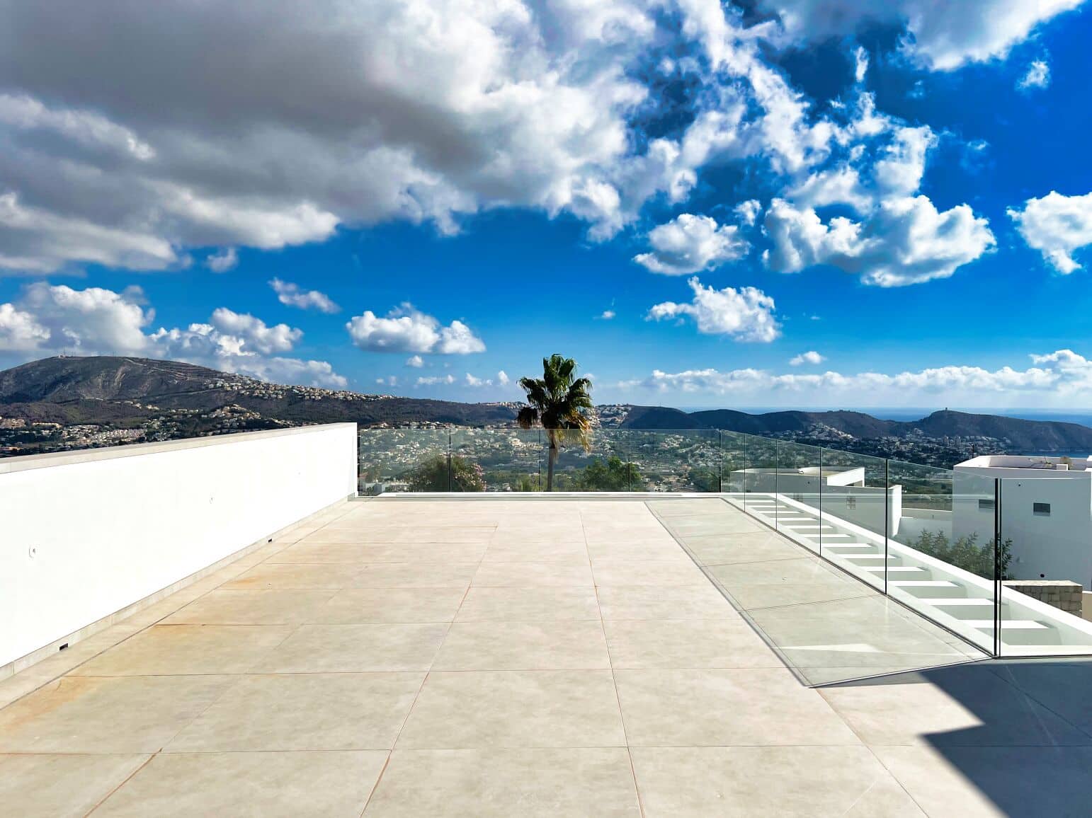 3 makuuhuone Huvila myytävänä paikassa Moraira mukana uima-altaan 
autotalli - 2 250 000 € (Ref: 8595641)