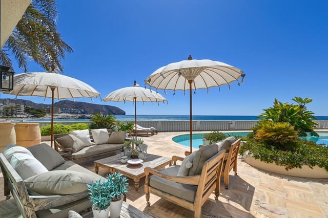 4 slaapkamer Villa te koop in Casco Urbano, Teulada-Moraira met zwembad garage - € 5.850.000 (Ref: 8644095)