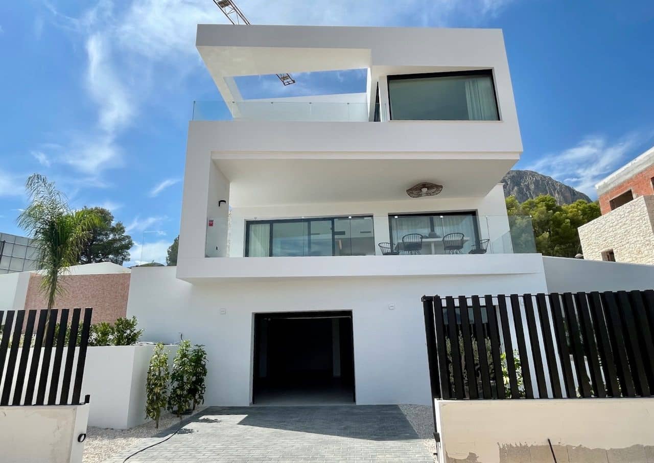 3 Zimmer Villa zu verkaufen in Polop mit Pool Garage - 860.000 € (Ref: 8647127)