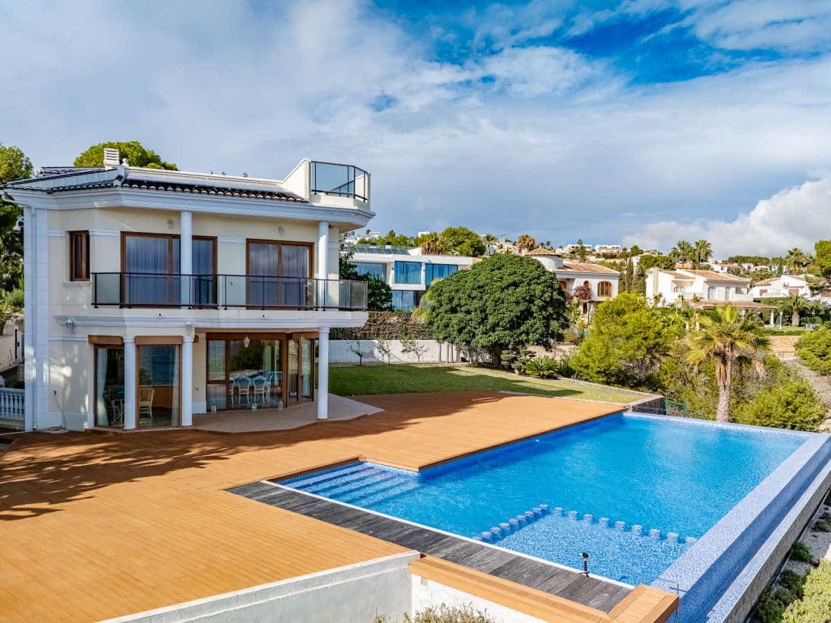 6 soveværelse Villa til salg i Calpe / Calp med swimmingpool - € 4.200.000 (Ref: 8649081)