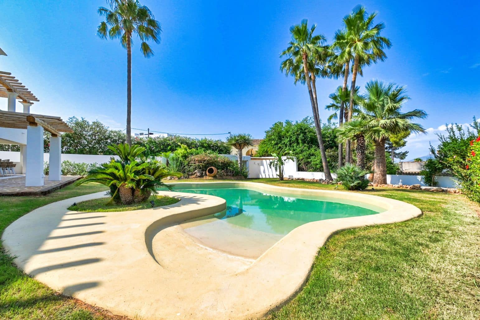 5 soverom Villa til salgs i Benissa med svømmebasseng garasje - € 2 975 000 (Ref: 8661522)