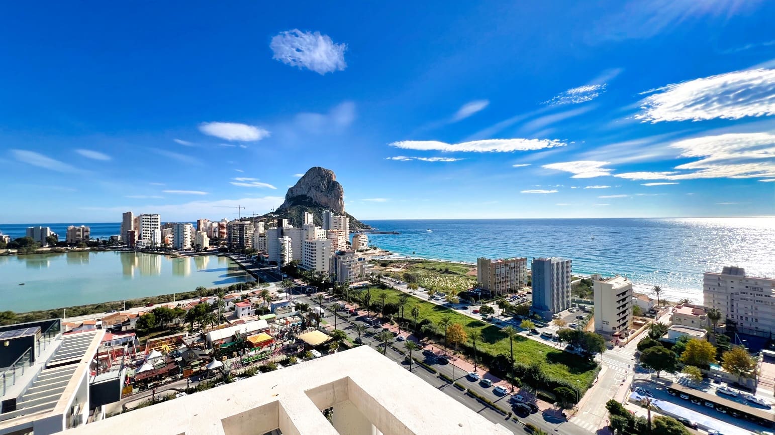 3 soveværelse Penthouse til salg i Calpe / Calp med garage - € 1.100.000 (Ref: 8668684)