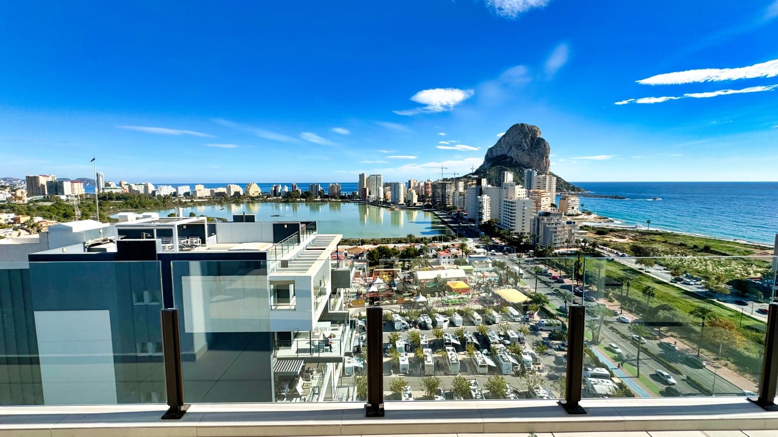 3 soveværelse Penthouse til salg i Calpe / Calp med garage - € 1.100.000 (Ref: 8668684)