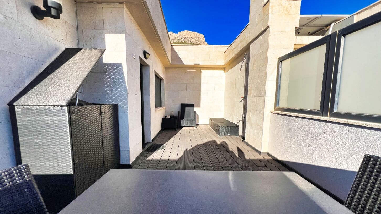 3 Zimmer Haus zu verkaufen in Calpe / Calp mit Pool Garage - 520.000 € (Ref: 8703219)