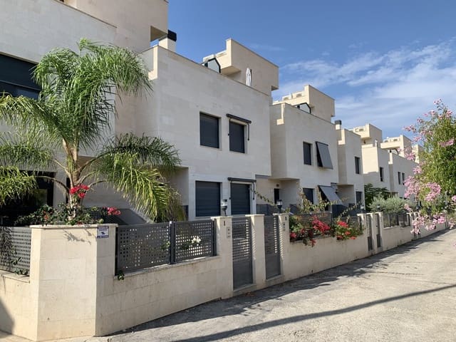 3 Zimmer Haus zu verkaufen in Canuta, Calpe / Calp mit Pool Garage - 520.000 € (Ref: 8703219)